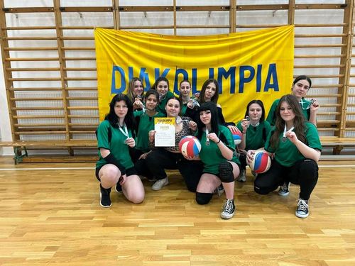 Ezüstérem a röplabda Diákolimpia "B" kategóriájában!